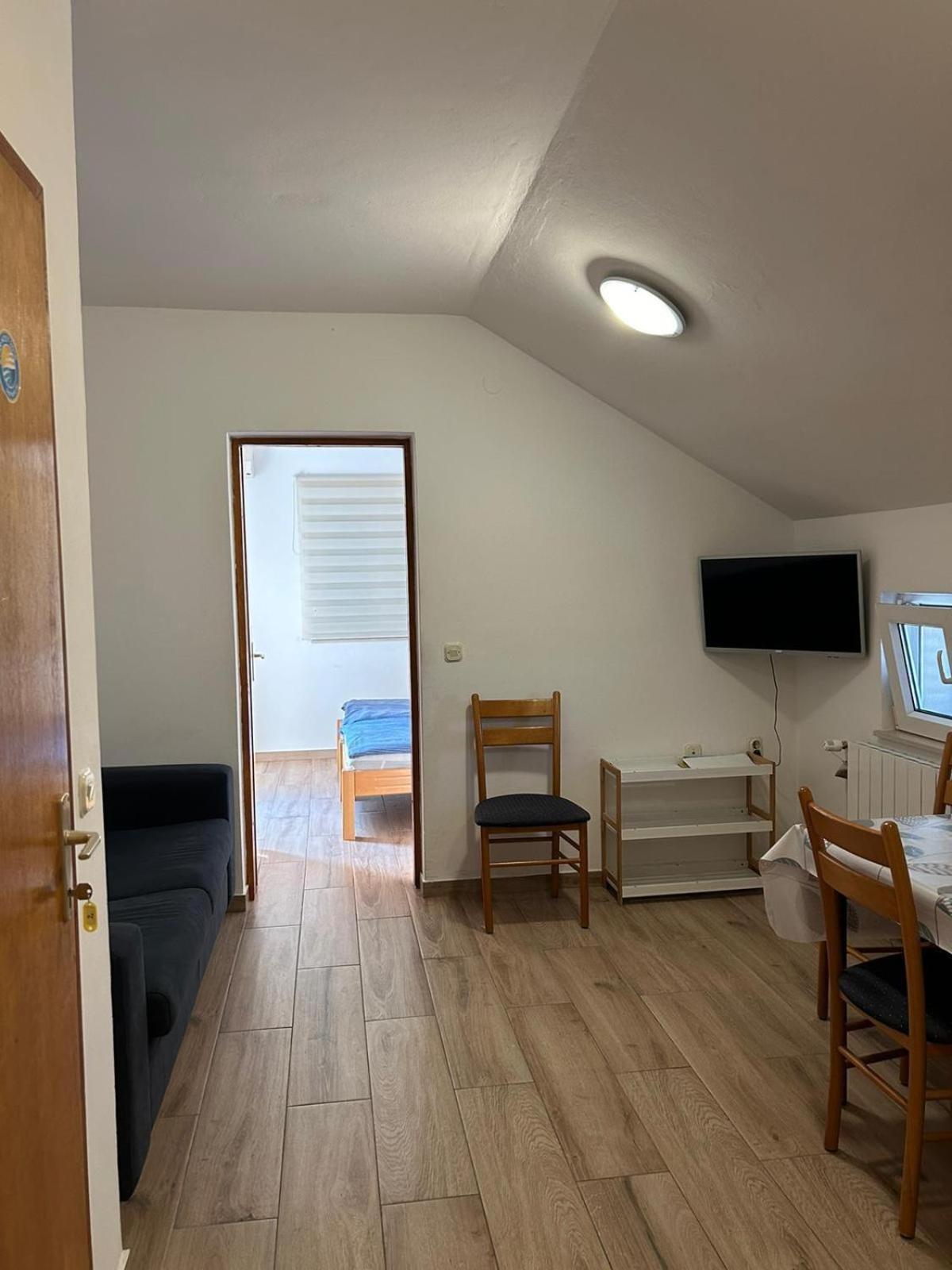 Apartments With A Parking Space Vrsi - Mulo, Zadar - 3276 Rom bilde